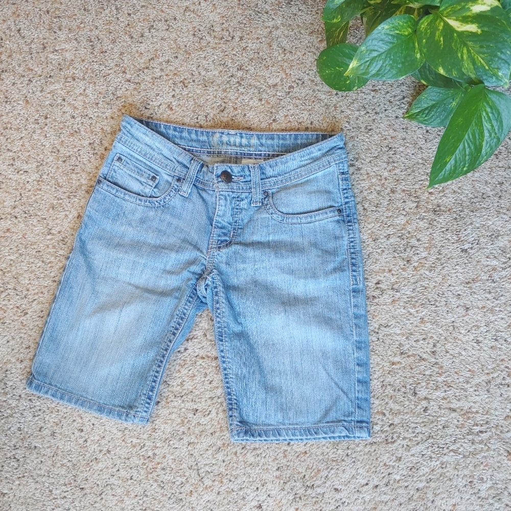 Cruel Girl size 0 denim shorts